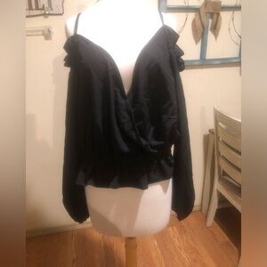 NWOT 4X SHEIN Black Cold Shoulder Balloon Sleeve Deep Cut Neckline Top